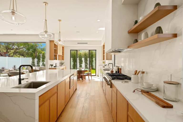 1723 S Corning Street-31