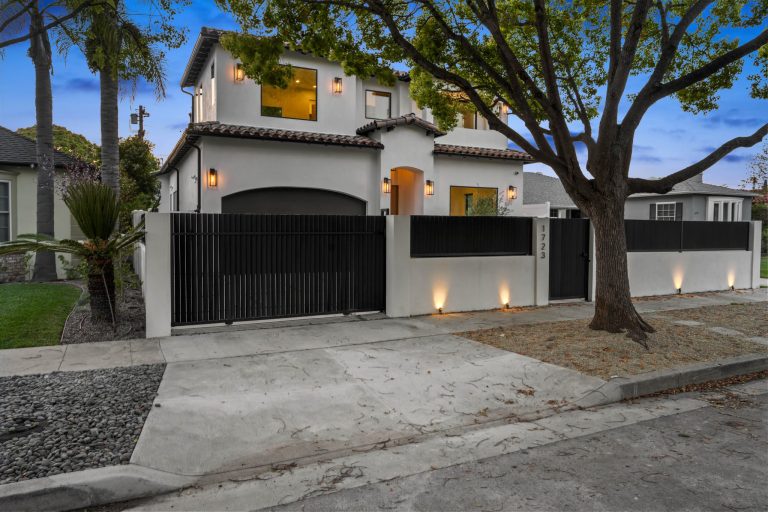 1723 S Corning Street-70