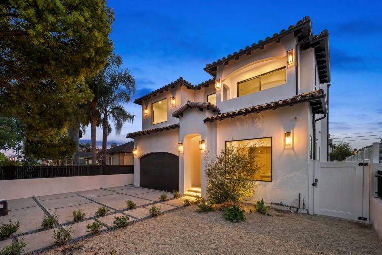 1723 S Corning Street-83