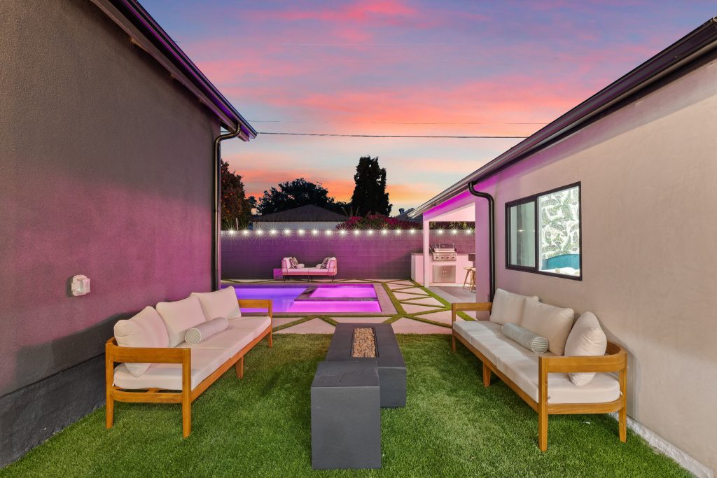 Exterior Yard – Pasadena – Levi Family